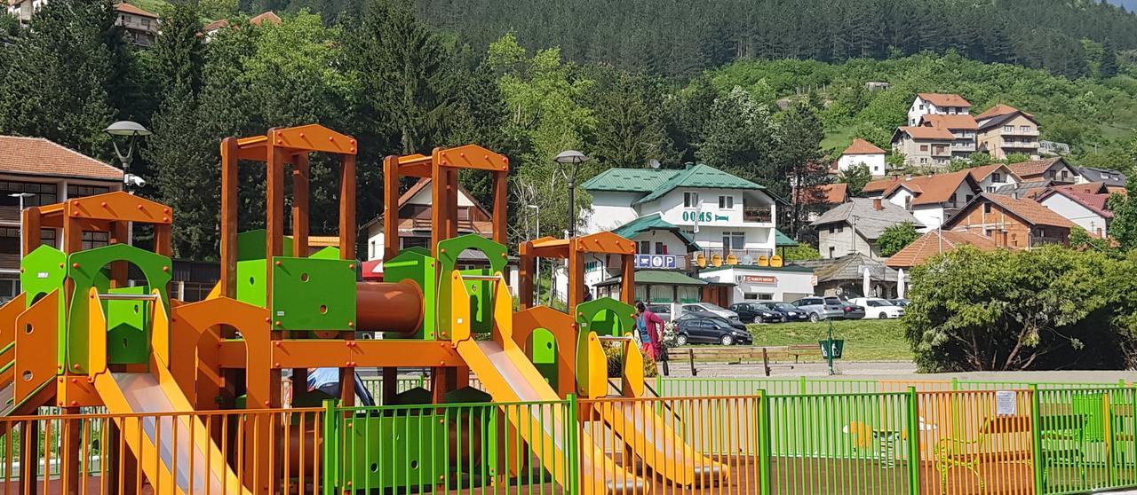 Vila Zlatar Bed & Breakfast Nova Varos Exterior photo